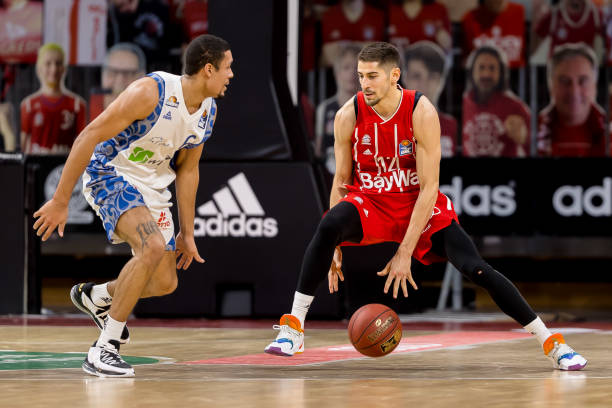 个项目上屡 个项目上屡