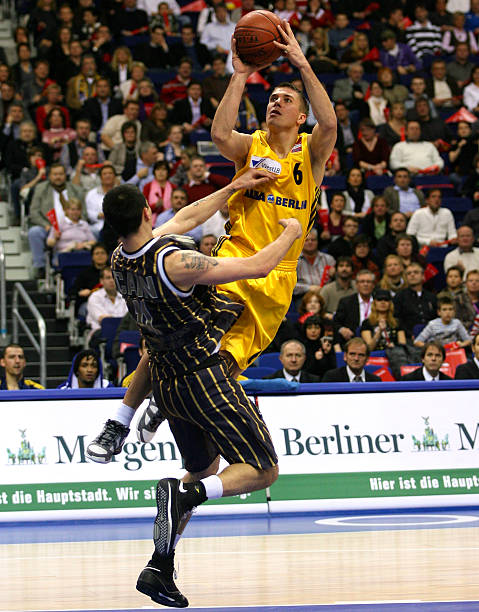 卫冕冠军认 卫冕冠军认